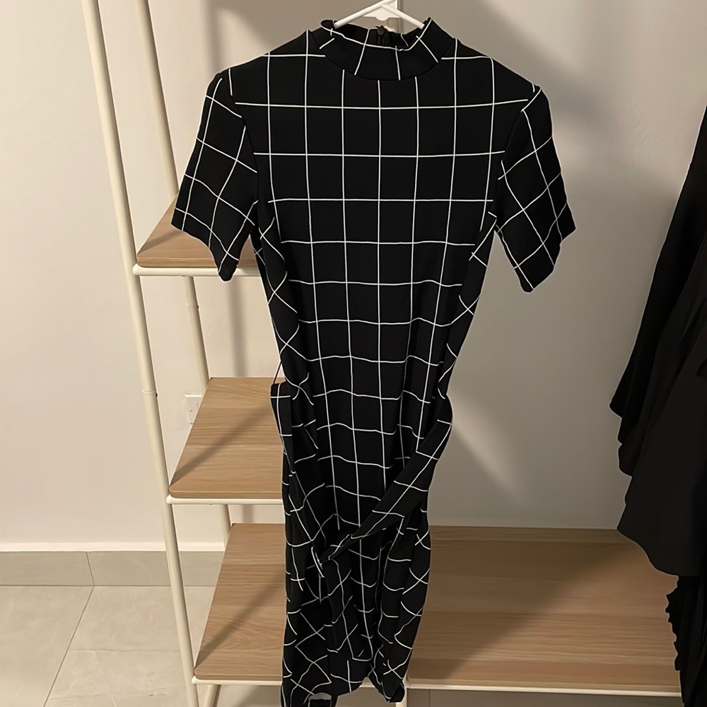 Zara Mock Neck Grid Black White Checkered Belted Dress S NWT